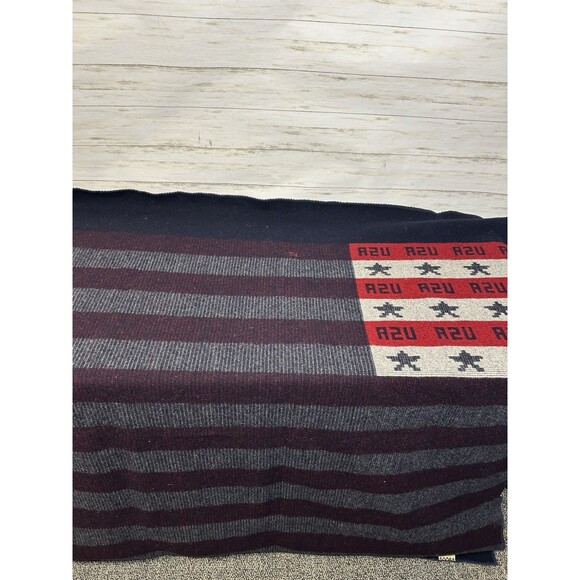 Woolrich Shirt Co. American Flag USA Throw Wool Blanket 60” X 72” Red White Blue - Picture 13 of 16